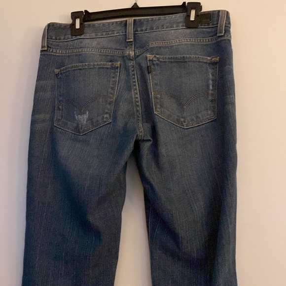 Levi’s Straight Leg Patch Jeans - Picture 7 of 7